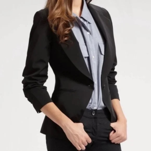 Elizabeth & James Ruched Sleeve Black Blazer size 8 (runs small) - Picture 1 of 6